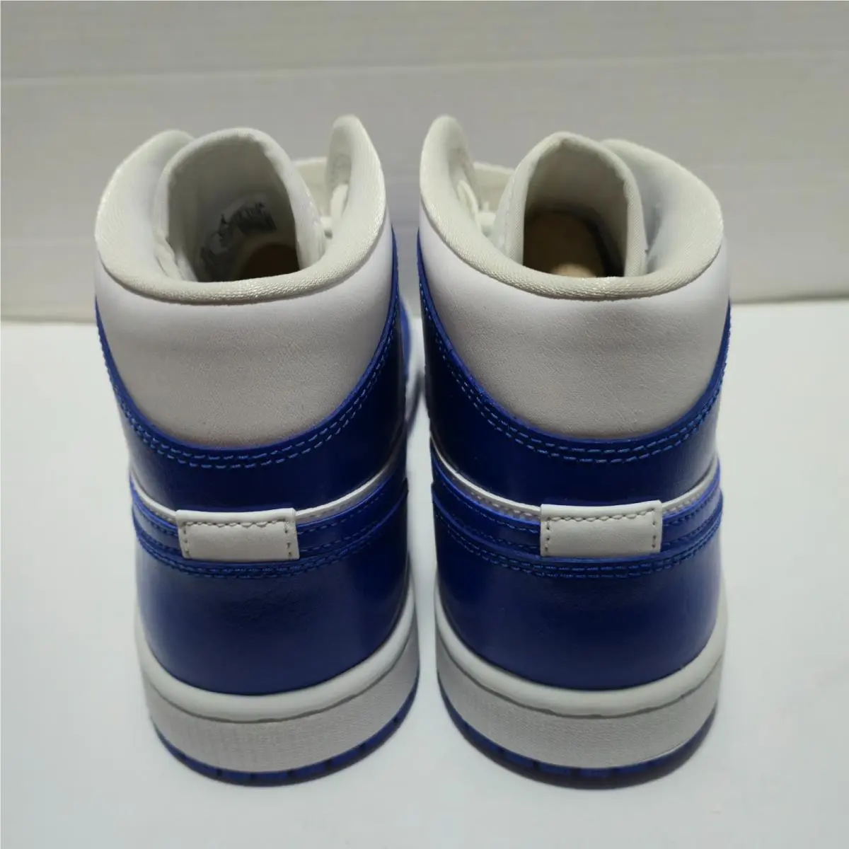 Nike shoes - Air Jordan 1 - Air - Blue 1