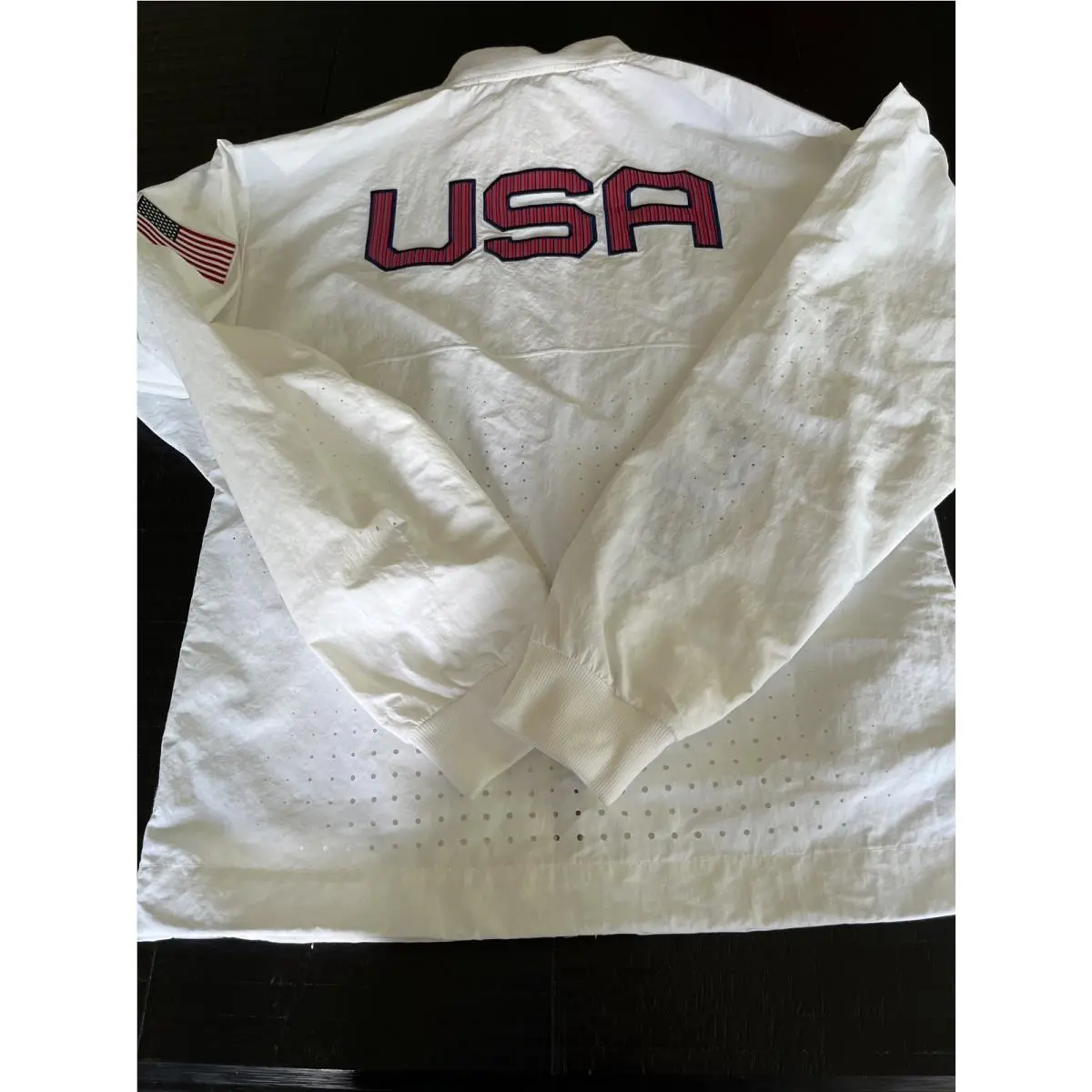 Nike clothing - White (UPC: 0193656308085) 10