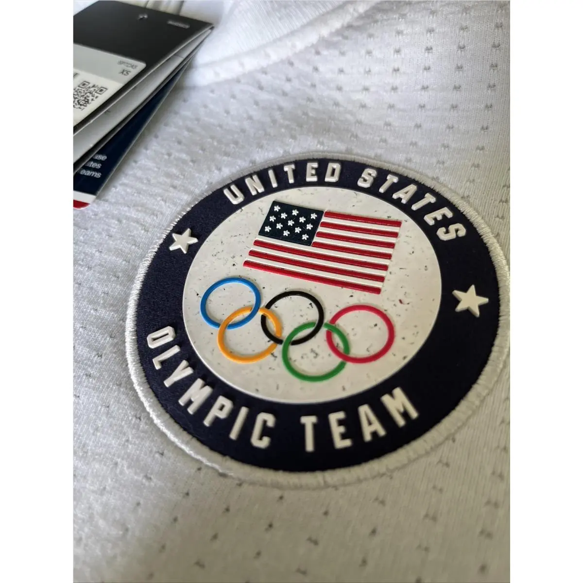 Nike clothing - White (UPC: 0193656308085) 3