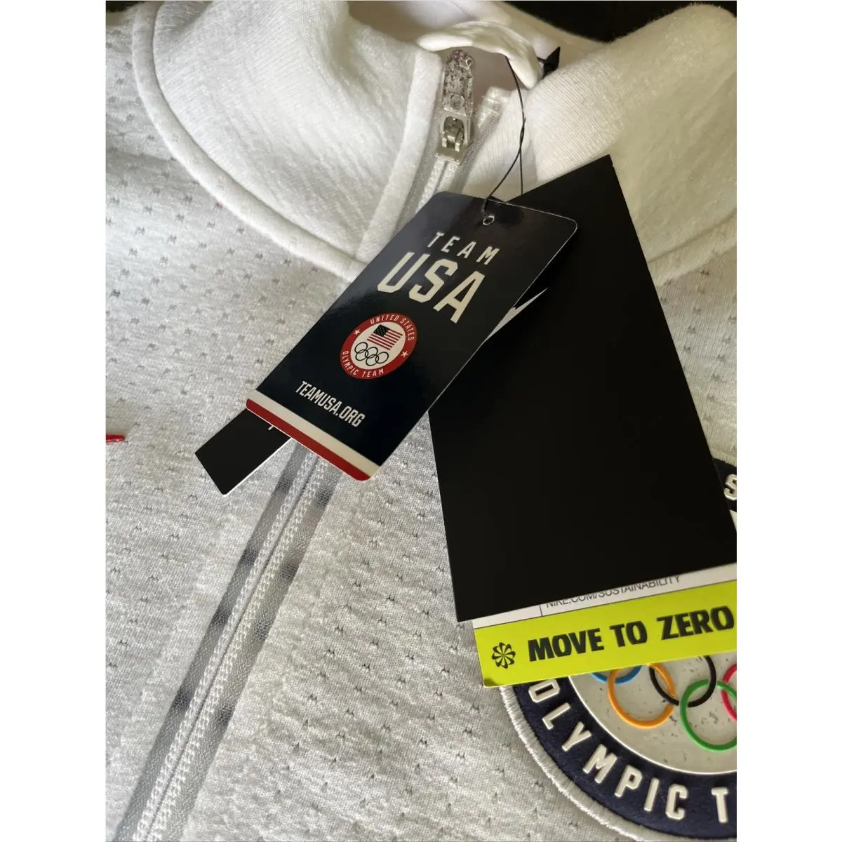 Nike clothing - White (UPC: 0193656308085) 5