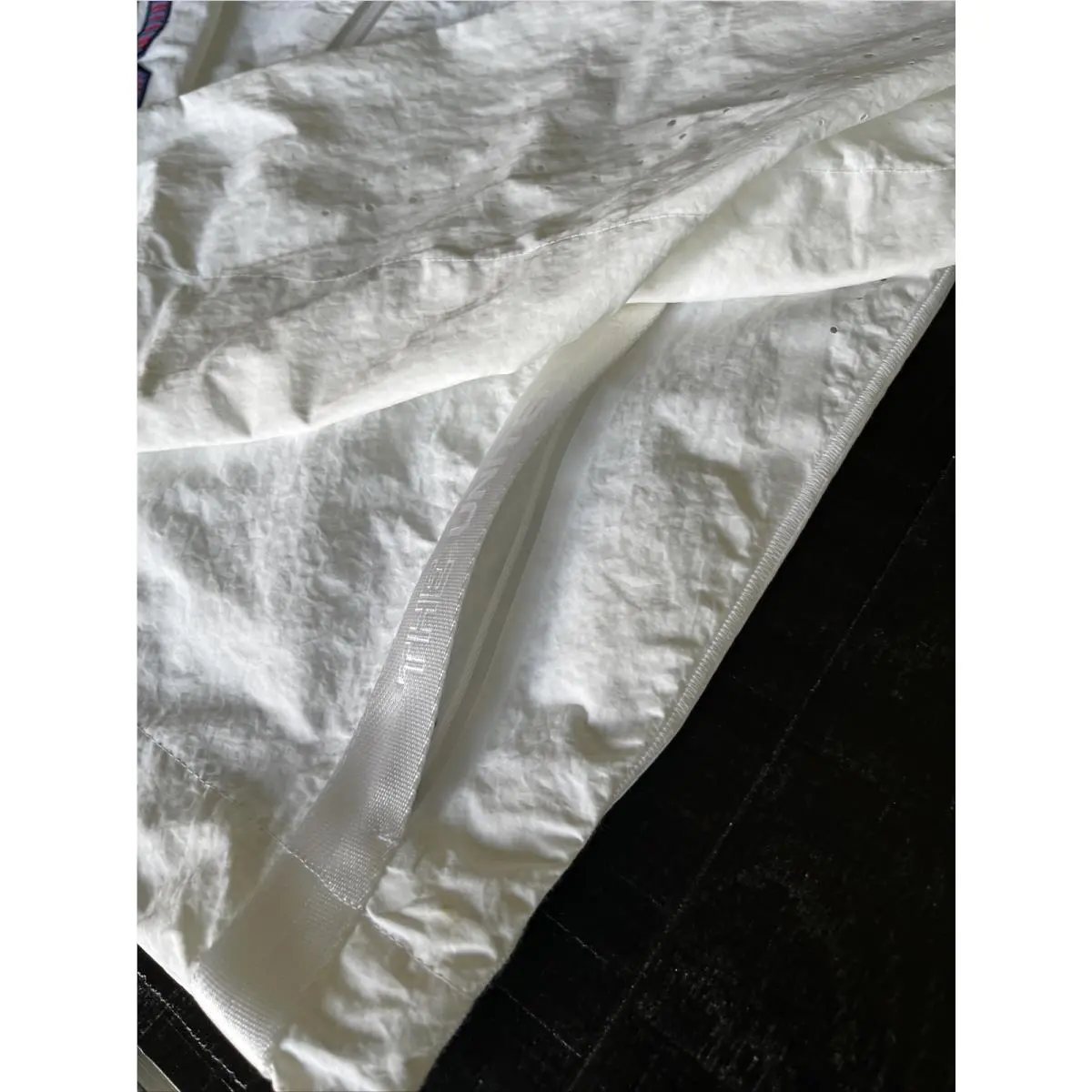 Nike clothing - White (UPC: 0193656308085) 7