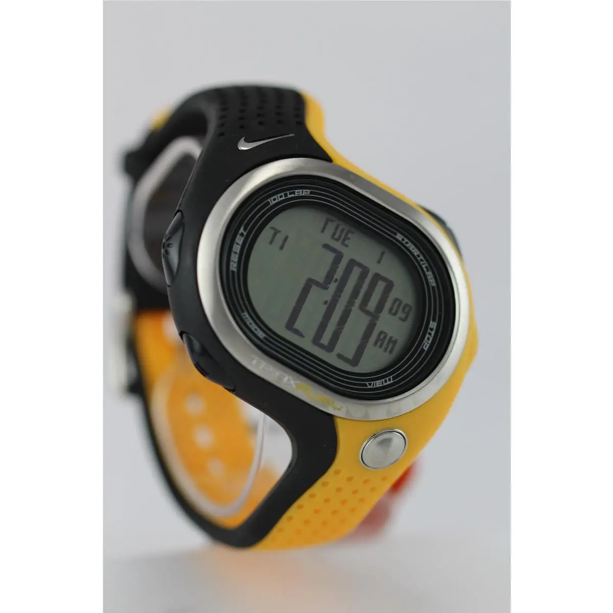 Fury 100 Super Wristwatch WR0140.021 by Nike