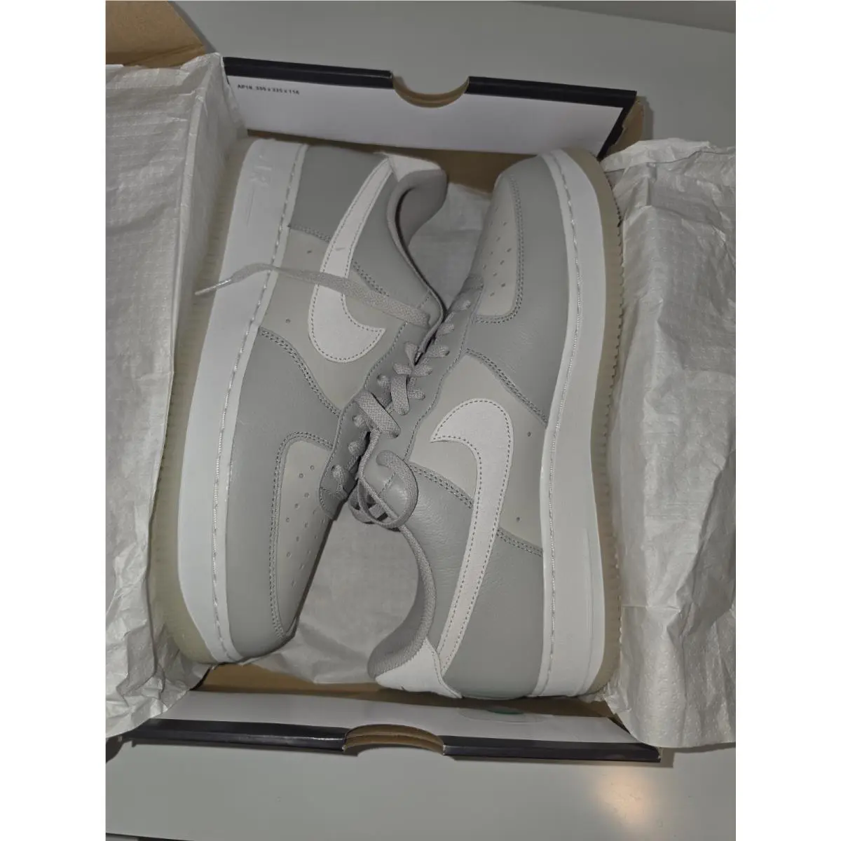 Nike Air Force 1 `07 LV8 Men`s Low Top Suede Cool Grey/black Reflective Swoosh