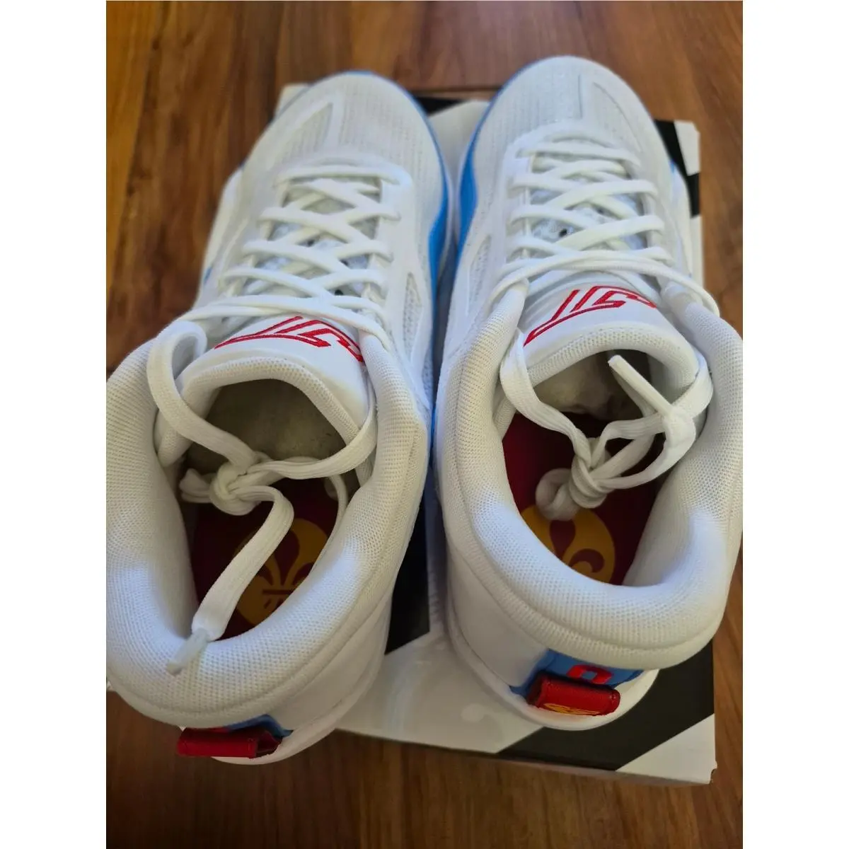 Nike shoes - White 2