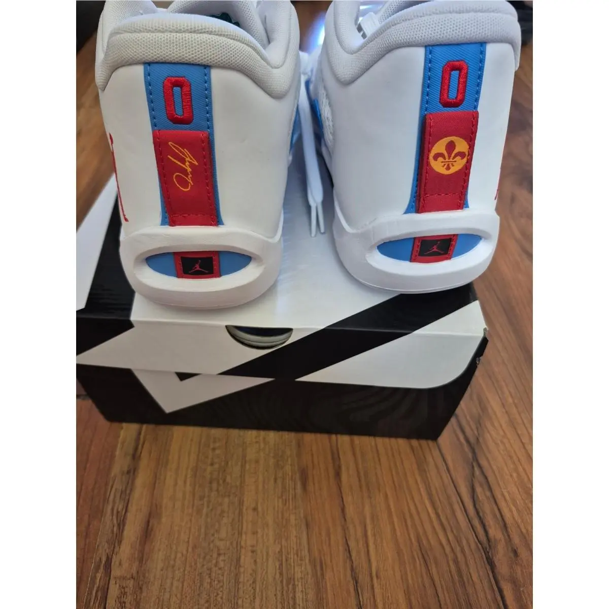 Nike shoes - White 4