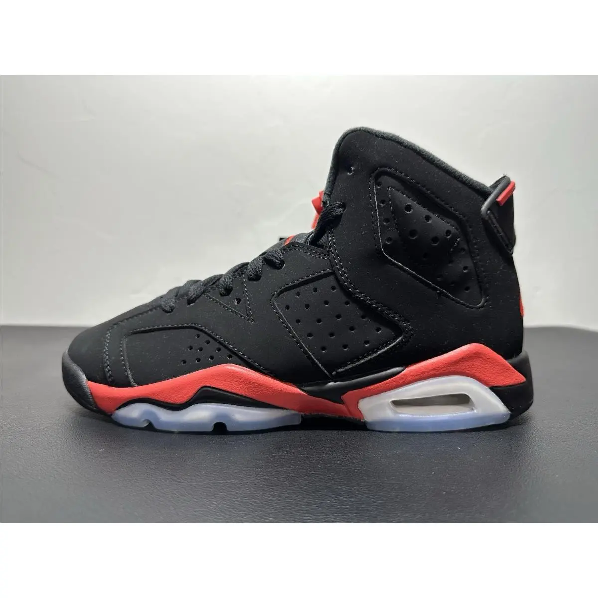 Nike shoes - Nike Air Jordan 6 Retro - Black (UPC: 198726477616) 2