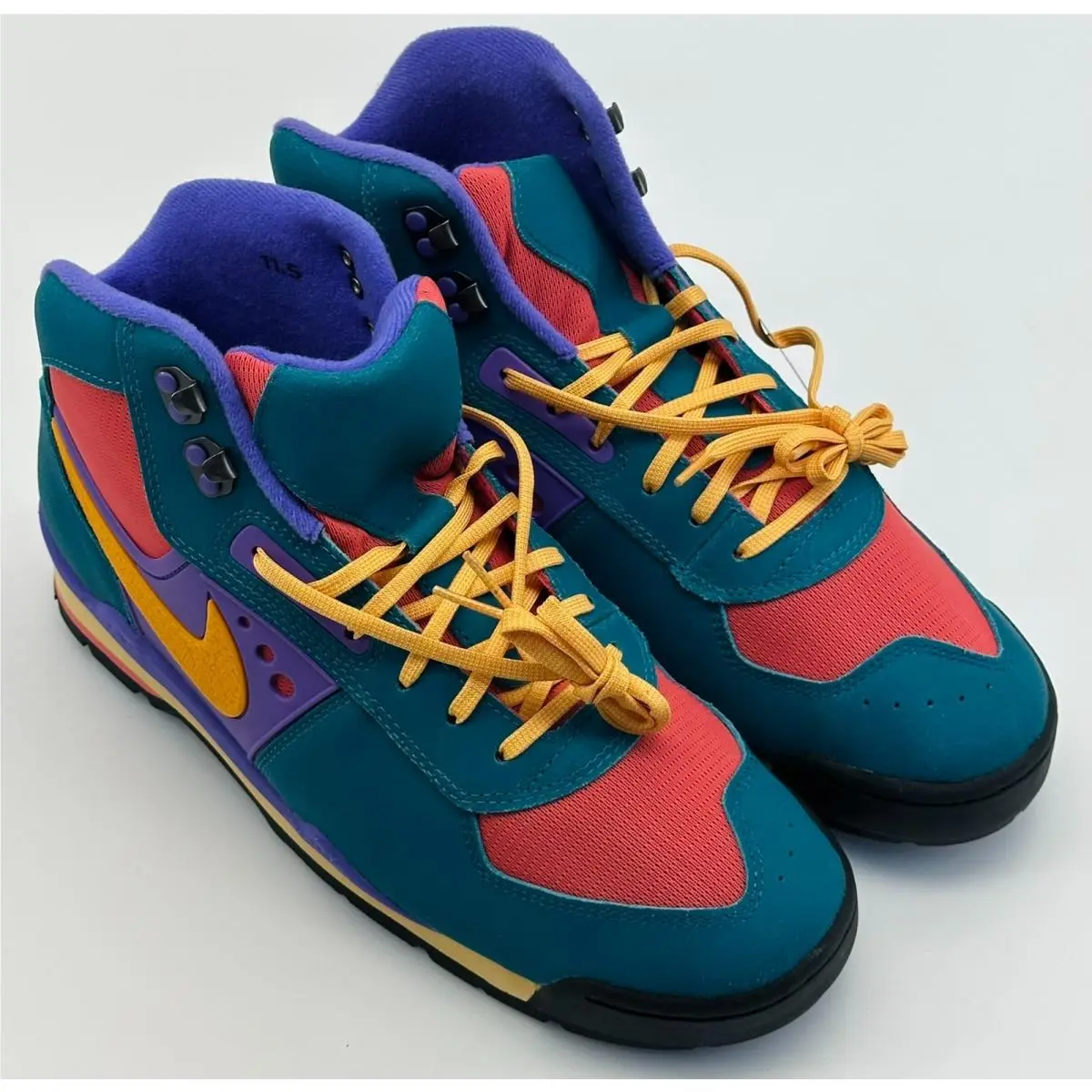 Nike shoes - Nike Baltoro - Baltoro - IH4450-300 - Green 2