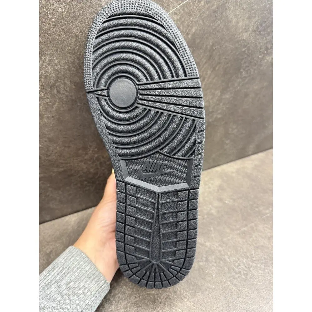 Nike shoes - Black 5