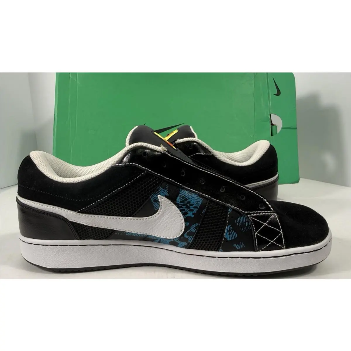Nike shoes - Nike Isolate - Isolate - Black 5