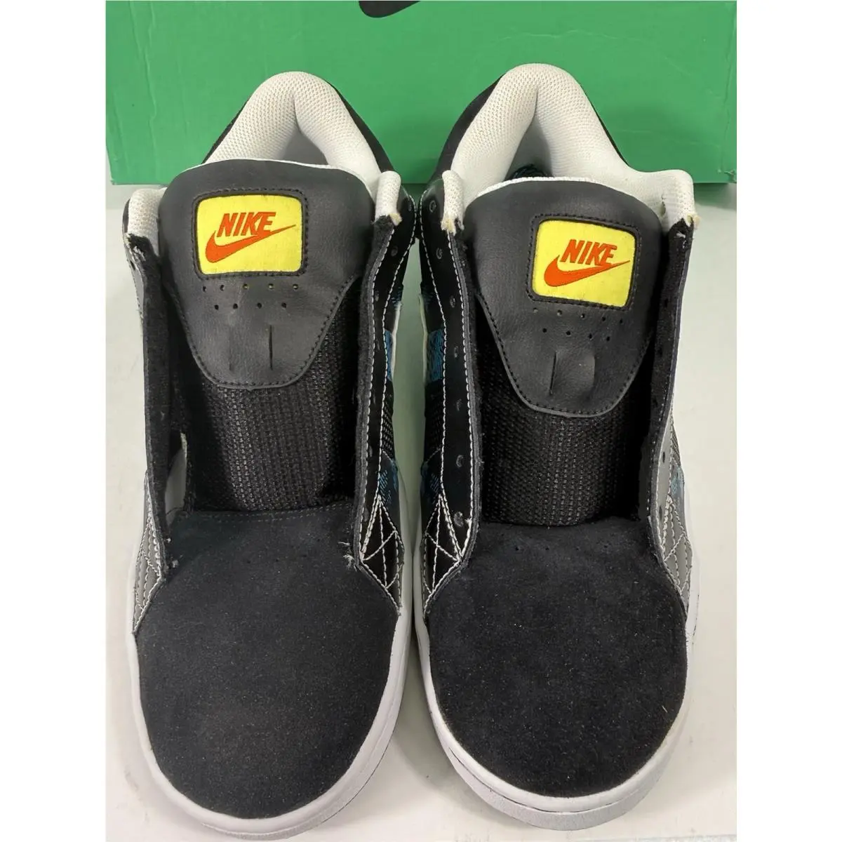 Nike shoes - Nike Isolate - Isolate - Black 4