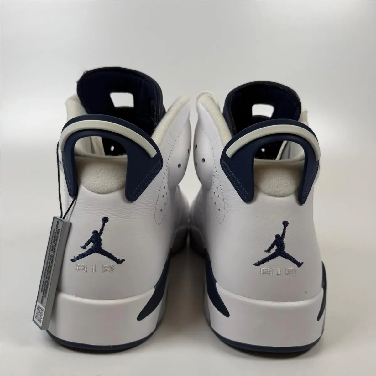 Nike shoes - Jordan 6 Retro Midnight Navy - White 3