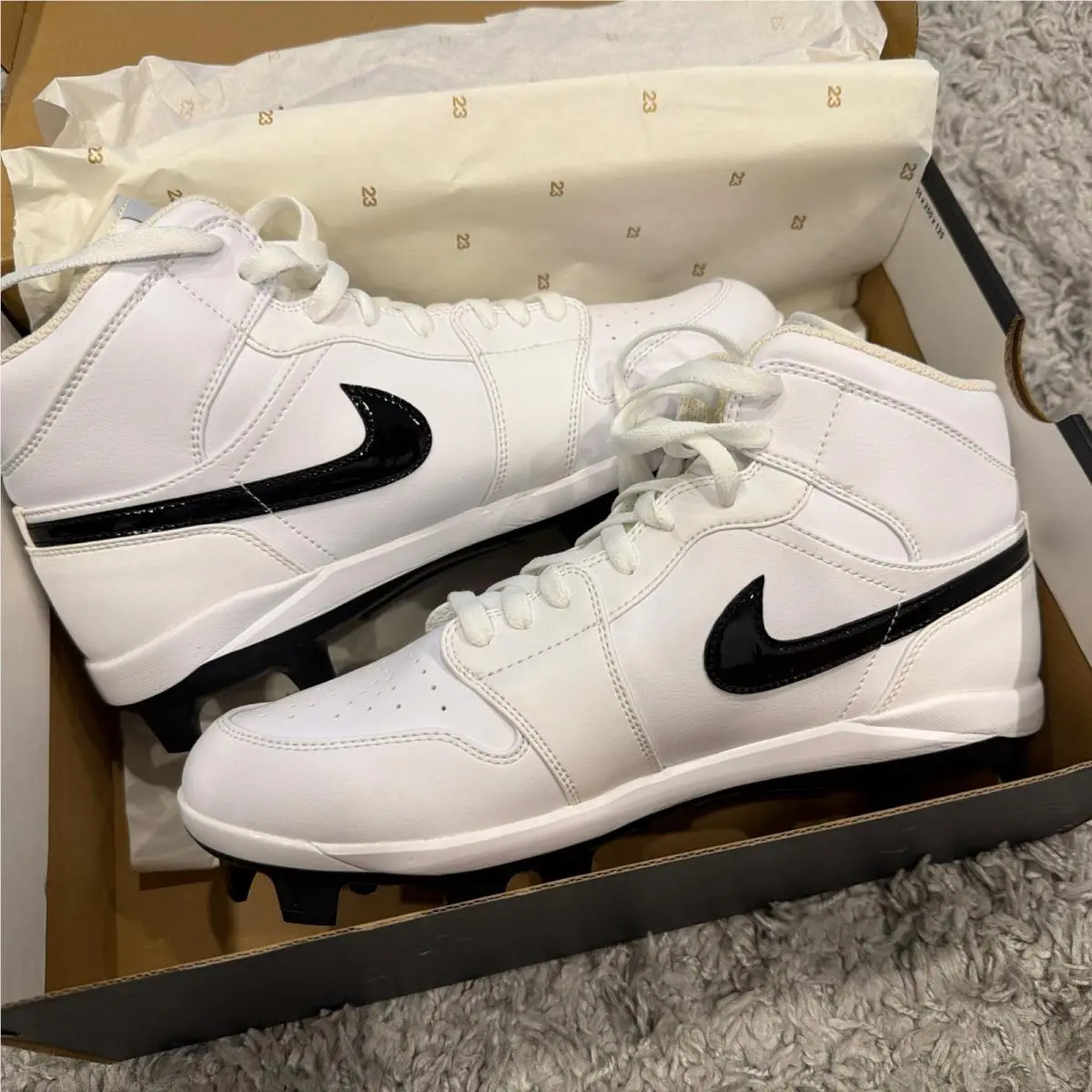 Nike Air Jordan 1 High Retro Mcs White Baseball Cleats Men’s Size 10 AV5354-100