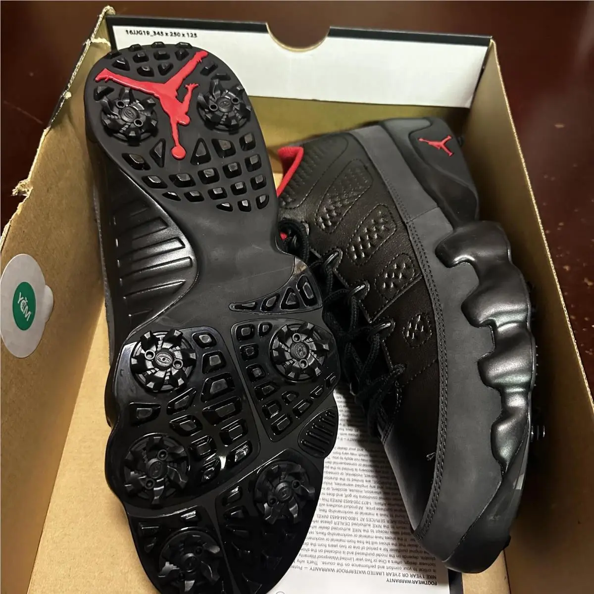 Nike shoes - Black 2