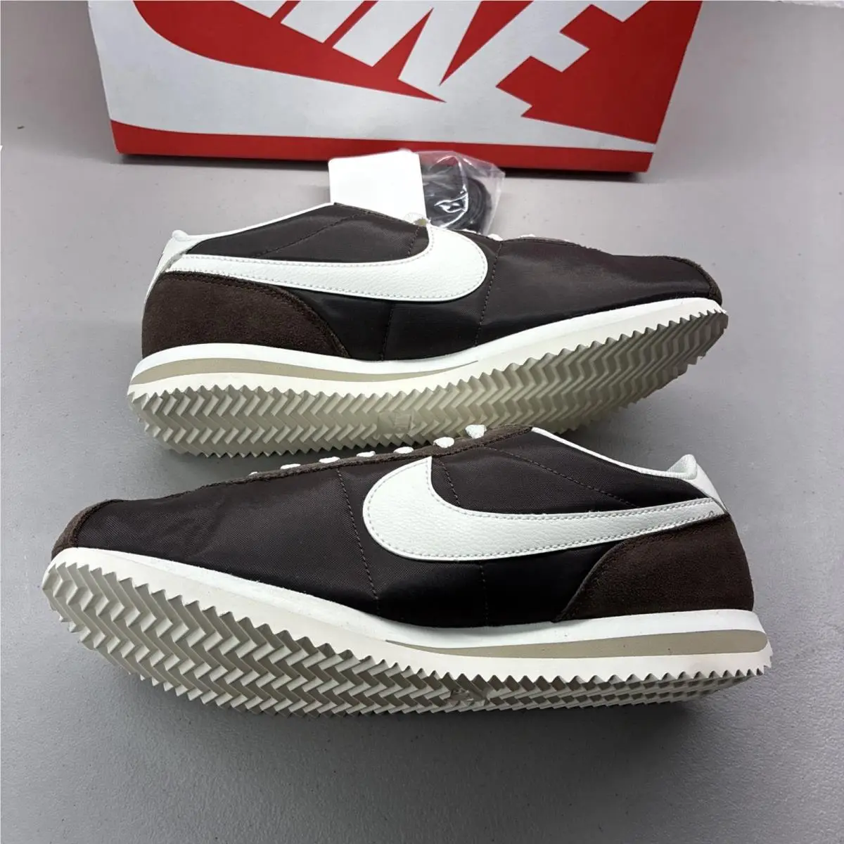 Nike shoes - Nike - DZ2795-200 - Baroque Brown/Sail/Khaki 0
