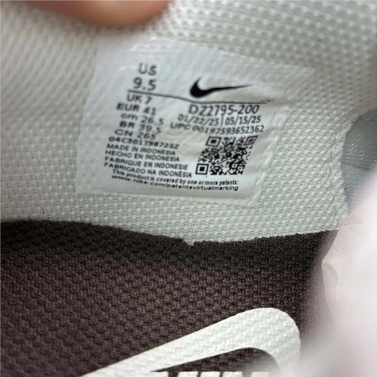 Nike shoes - Nike - DZ2795-200 - Baroque Brown/Sail/Khaki 7