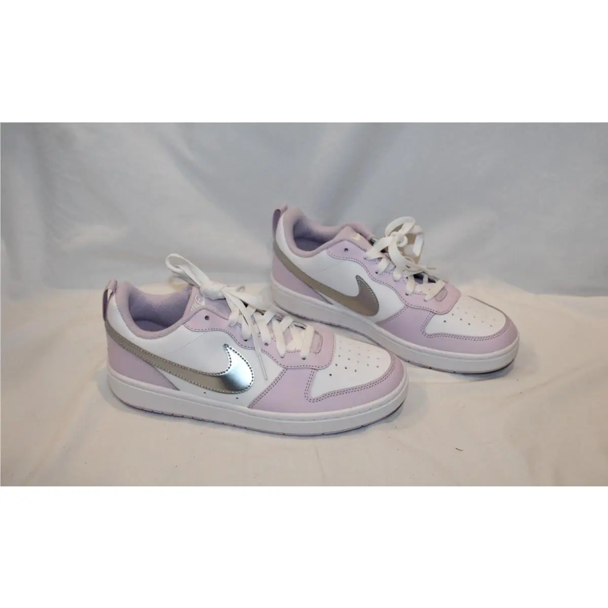 Nike Court Borough Low Leather Athletic Sneakers White Purple Youth 7 Wom 8.5