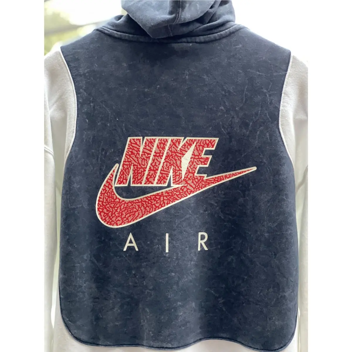 Nike clothing - White/Dark Obsidian/University Red 8