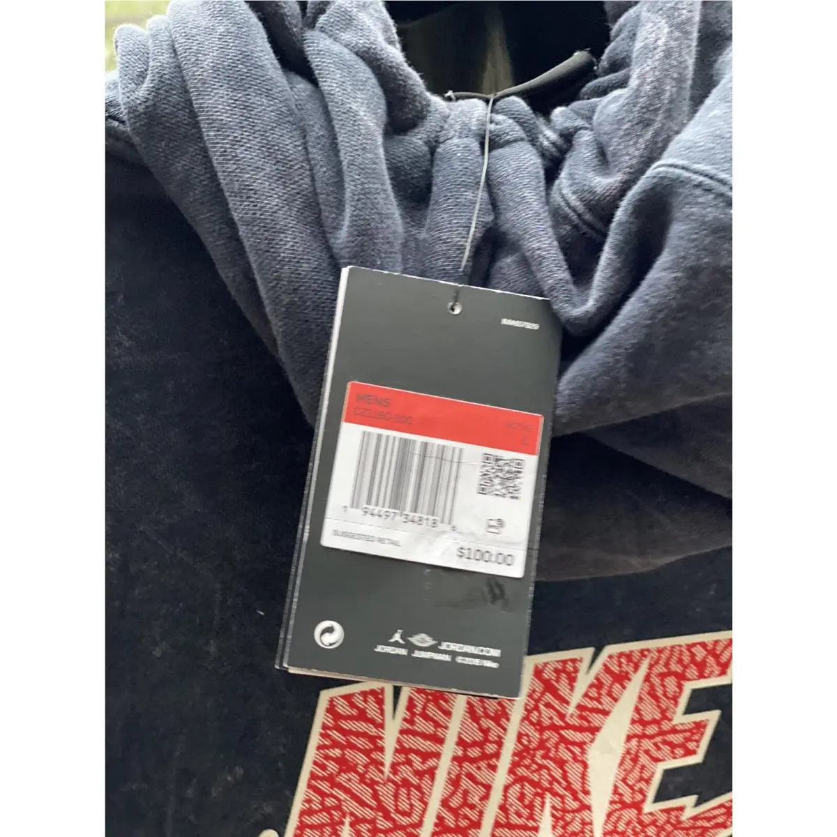 Nike clothing - White/Dark Obsidian/University Red 9