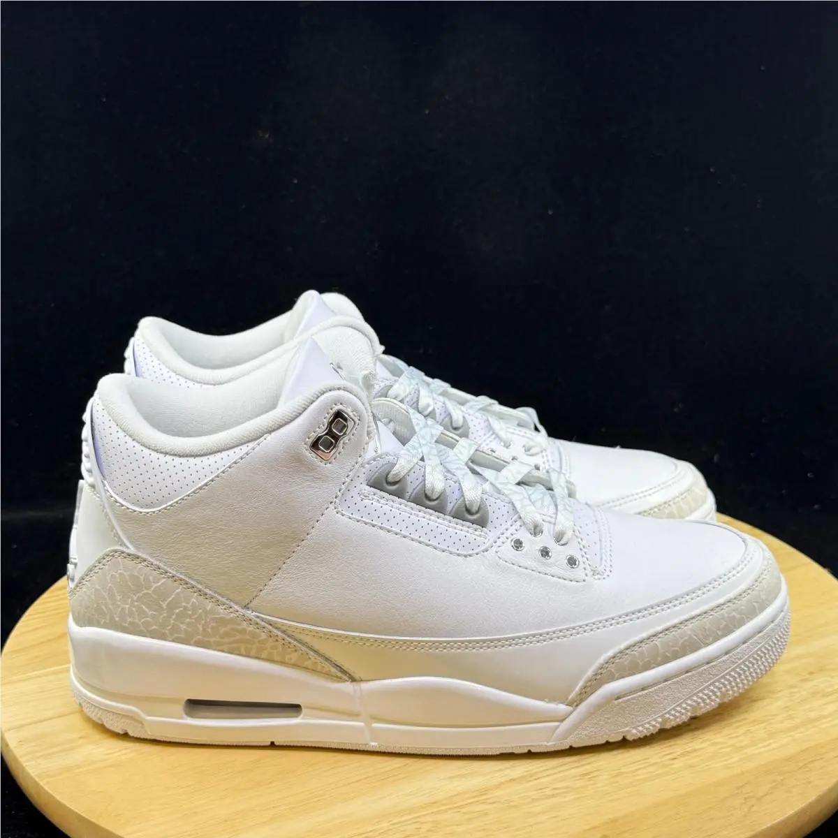 Nike shoes - White 3
