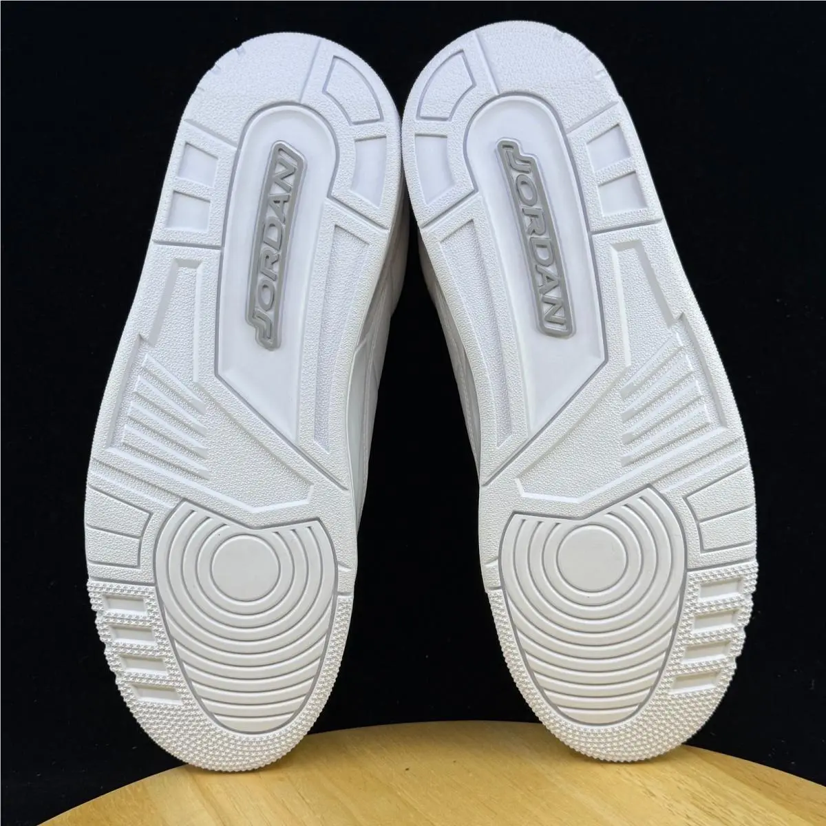 Nike shoes - White 7
