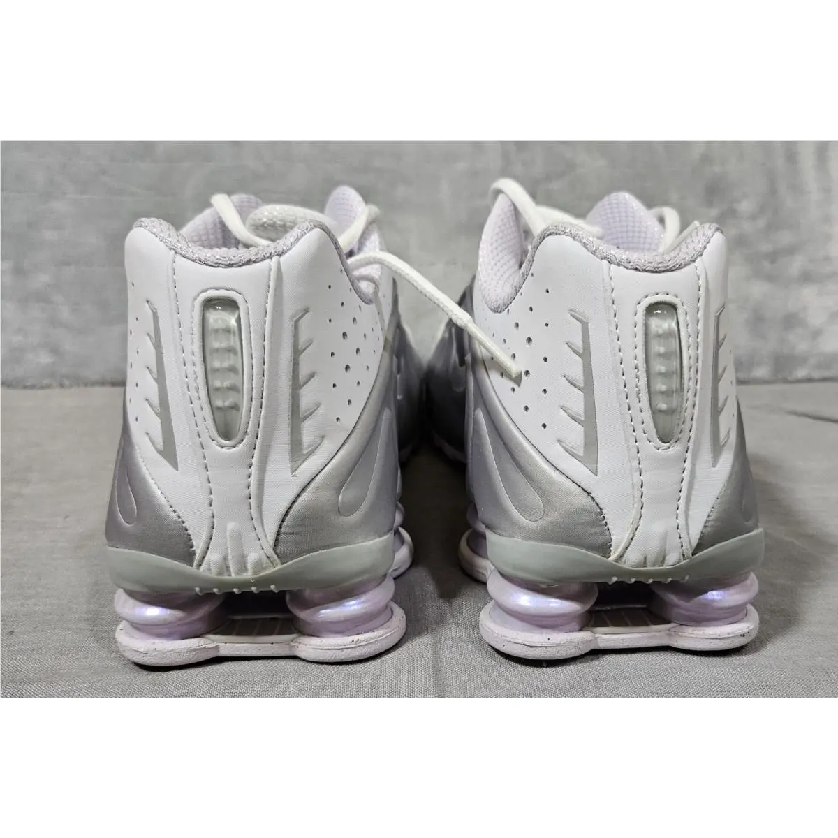 Nike shoes - Nike Shox - Shox - HF5076 - Silver 3