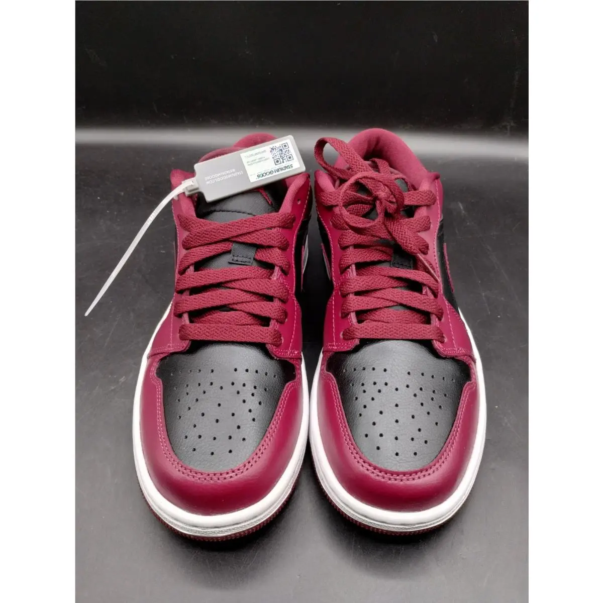 Nike shoes - Nike Air Jordan 1 - Air - DC0774-006 - Cherrywood red and black 0