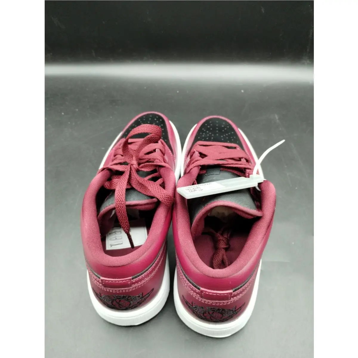 Nike shoes - Nike Air Jordan 1 - Air - DC0774-006 - Cherrywood red and black 4