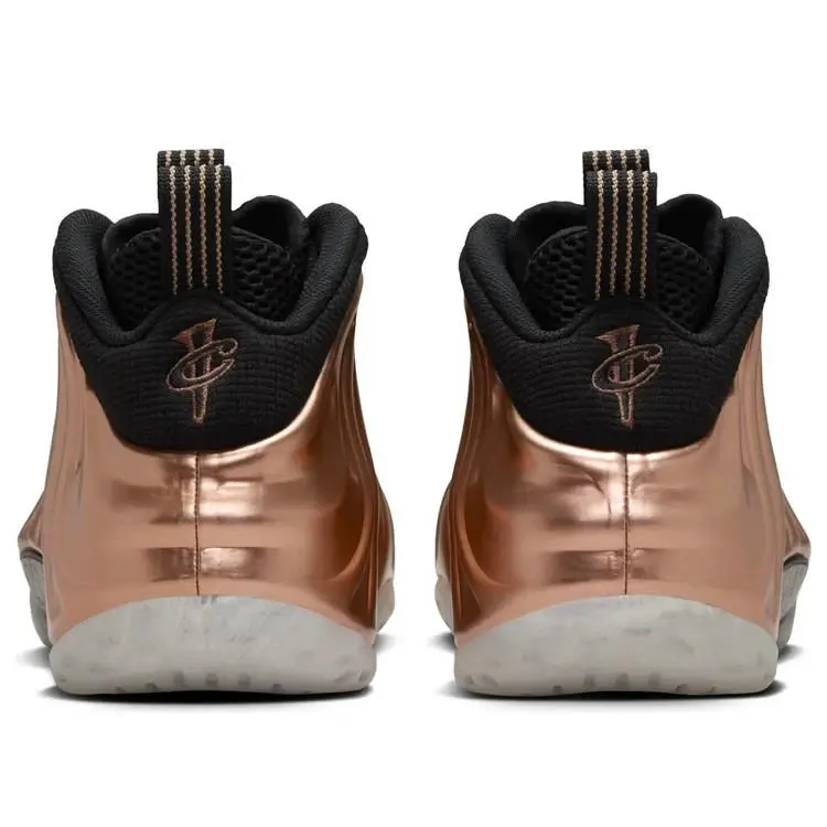 Nike shoes - Black (UPC: 197859777877) 1