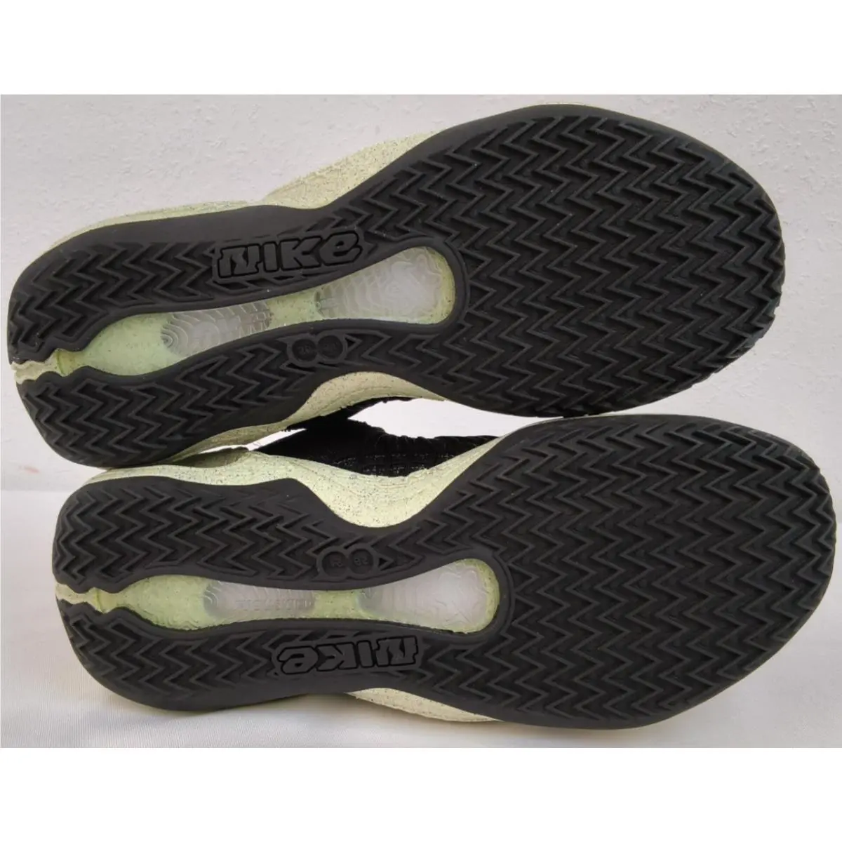 Nike shoes - Nike Cosmic Unity - Cosmic Unity - Black 4