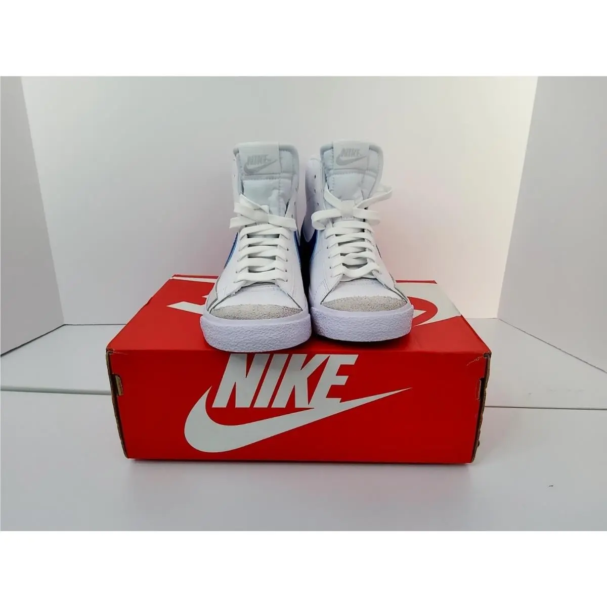 Nike shoes - Nike Blazer Mid 77 - Blazer Mid - DA4086-107 - White 0
