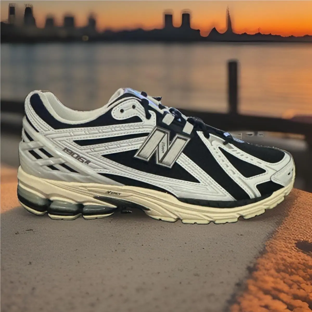 Nike New Balance 1906R Men`s Size 8 Balance 1906R Black White U1906RCI
