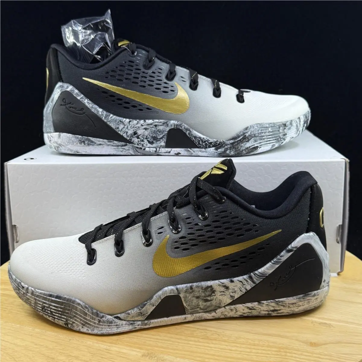 Nike Kobe 9 EM Low Protro Mambacita FZ7333-002 Men’s Size 10