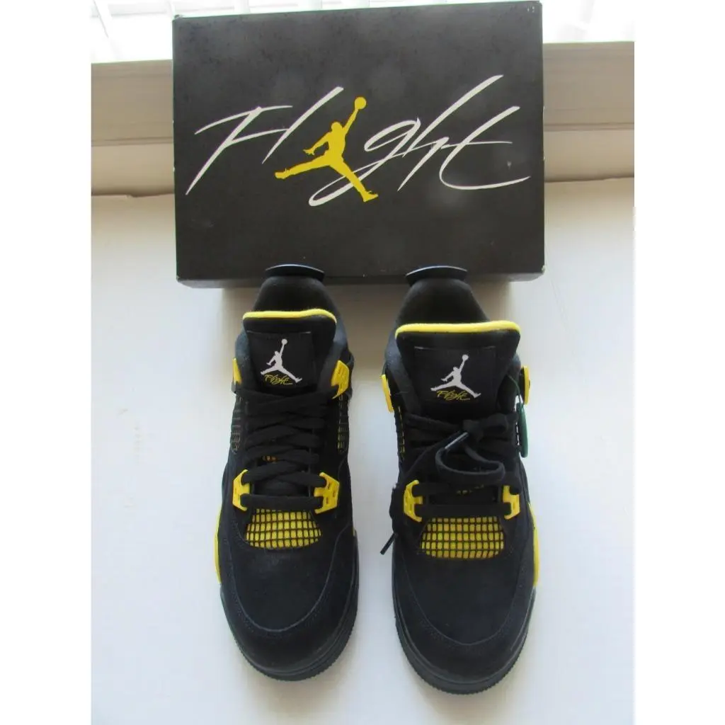 Nike Air Jordan 4 Retro GS Black/white Tour Yellow Boys 7Y
