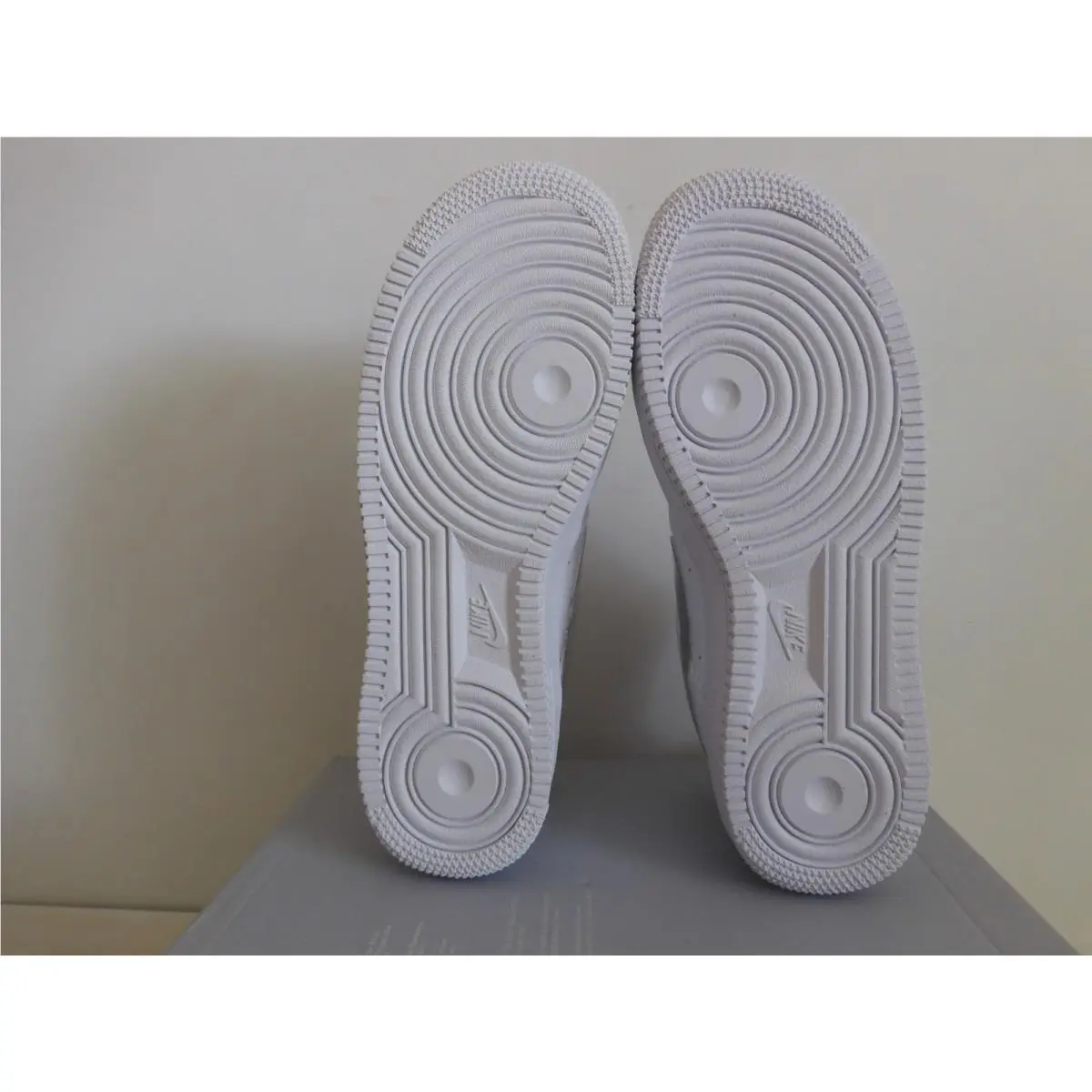 Nike shoes - Nike Air Force 1 LV8 - BQ5484-100 - White (UPC: 193152607736) 6