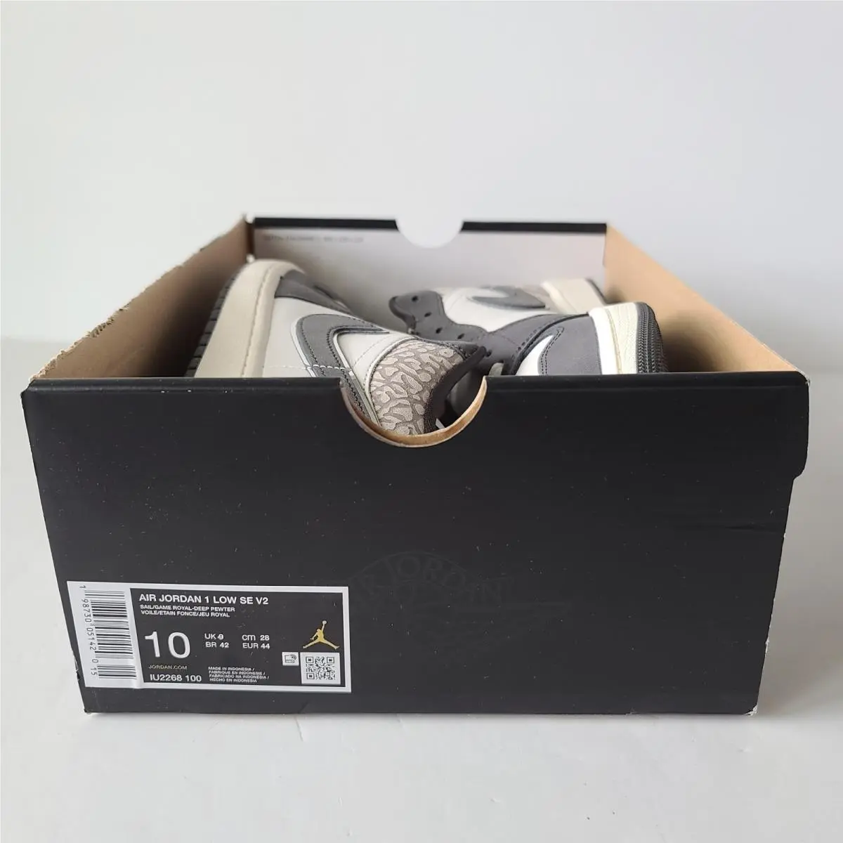 Nike shoes - Air Jordan 1 Low SE - IU2268-100 - Gray (UPC: 198730049304) 0