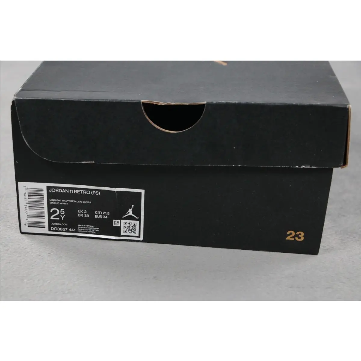 Nike shoes - Air Jordan 11 - Air - Blue (UPC: 0196151896774) 1