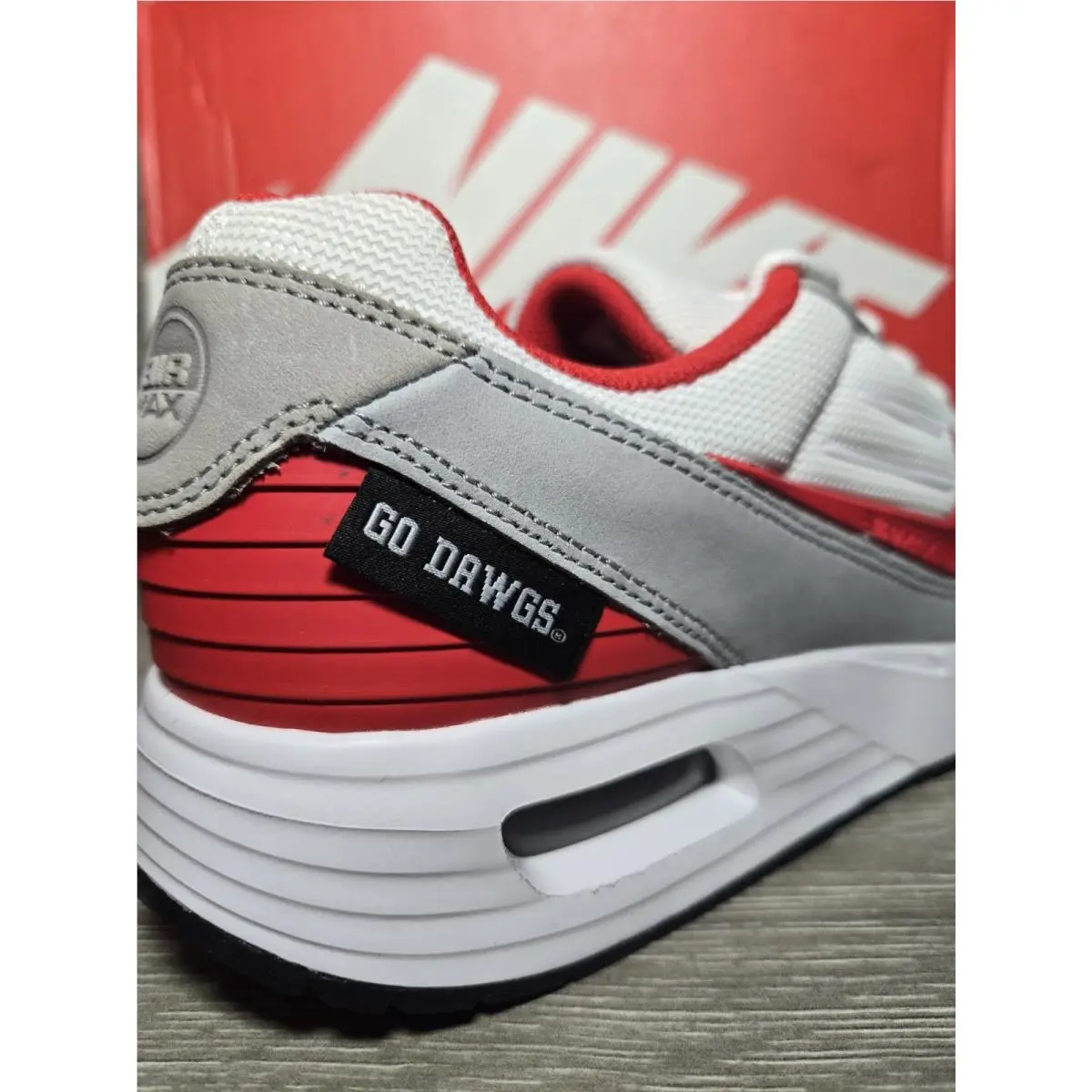 Nike shoes - Nike Air Max Verse - Air Max Verse - IB3220 100 - white / University Red 0