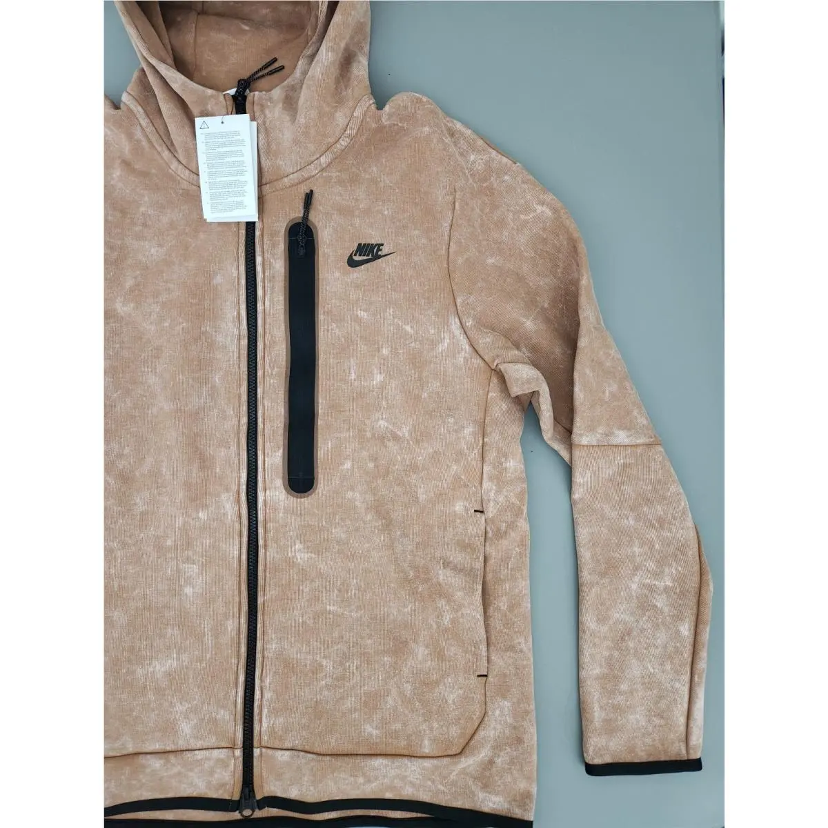 Nike clothing - Mineral Clay 1