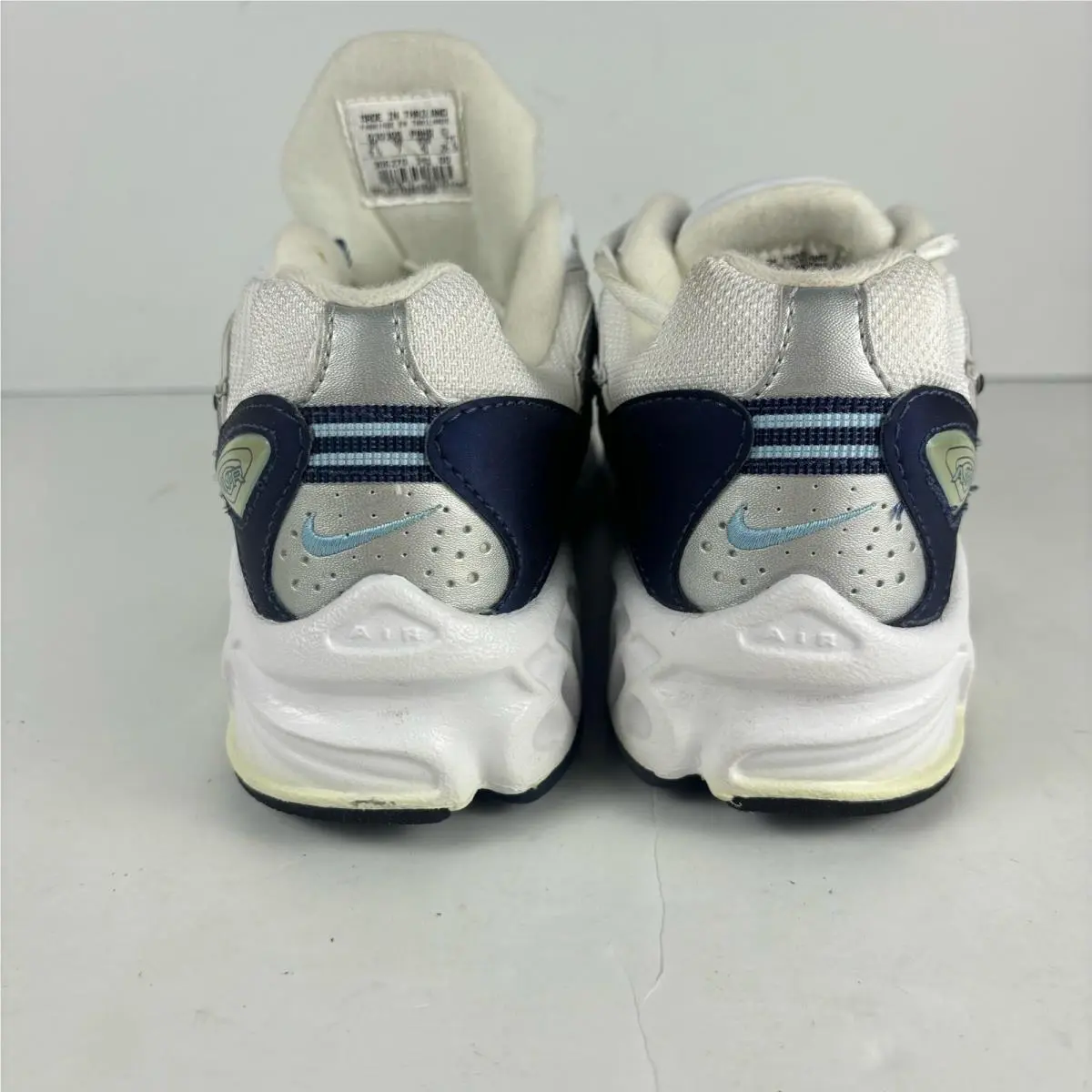 Nike shoes - White 3