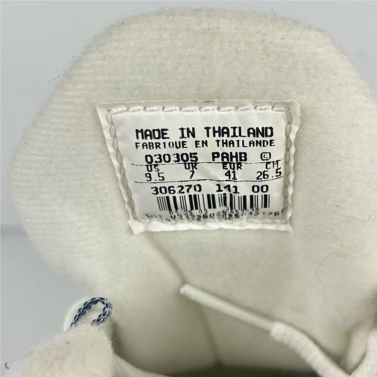 Nike shoes - White 4