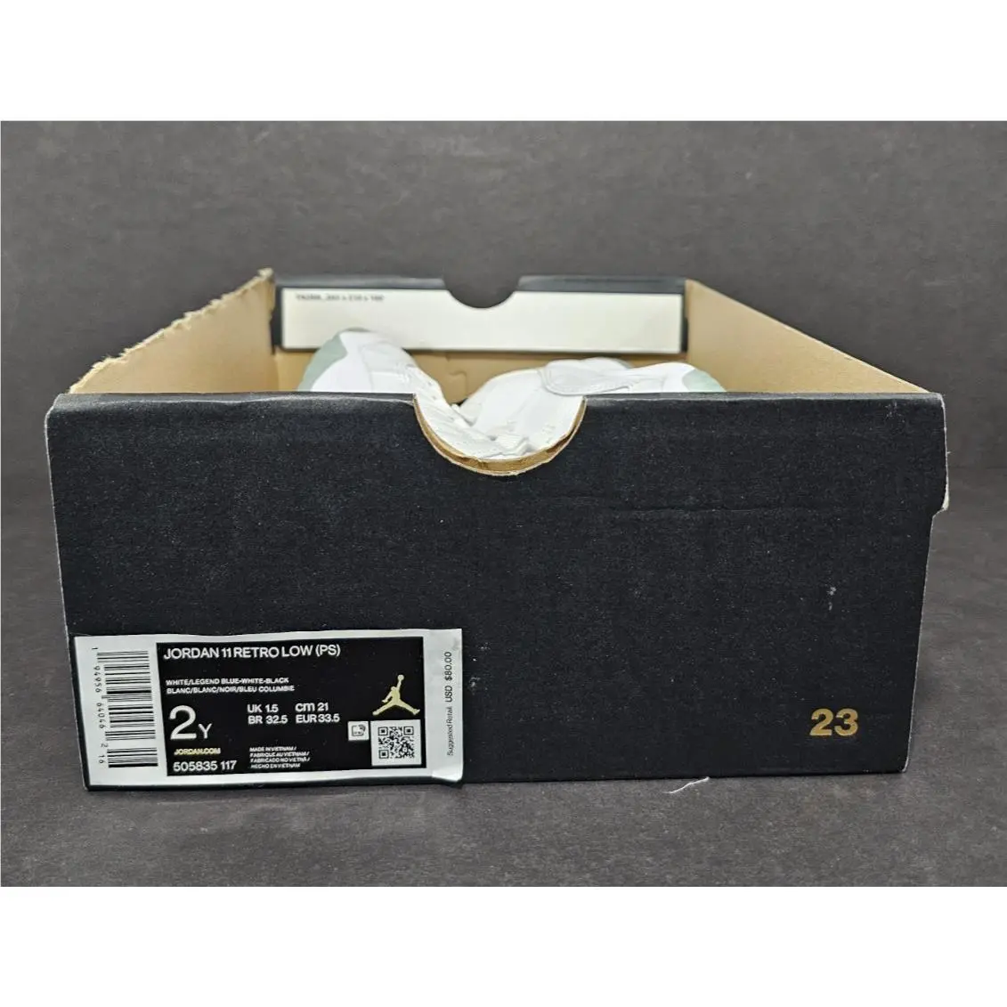 Nike shoes - Jordan 11 - White 11