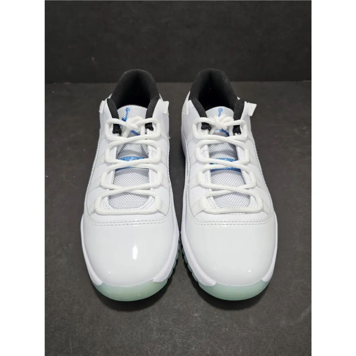 Nike shoes - Jordan 11 - White 6