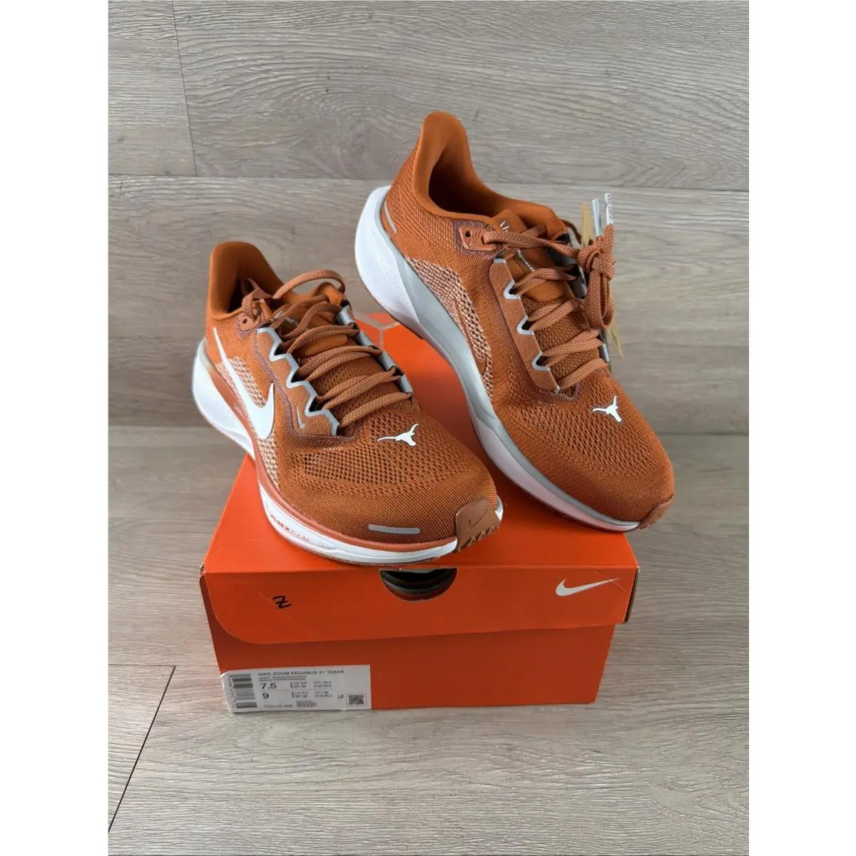 Mens Size 7.5 Nike Air Zoom Pegasus 41 Texas Longhorns Running FZ5145-800
