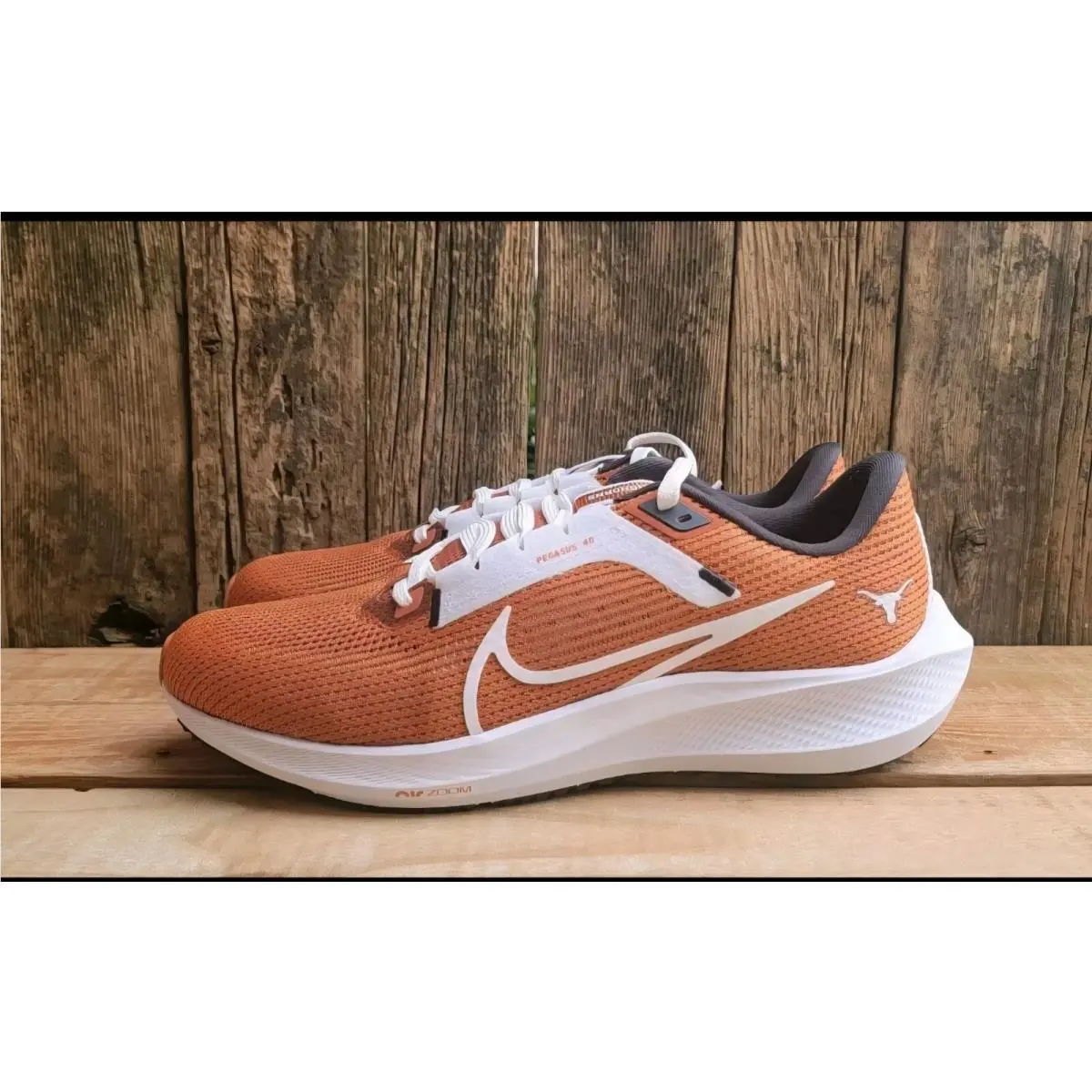Nike Texas Longhorns Air Zoom Pegasus 40 Running Men`s Size 9 Orange DZ5951-100