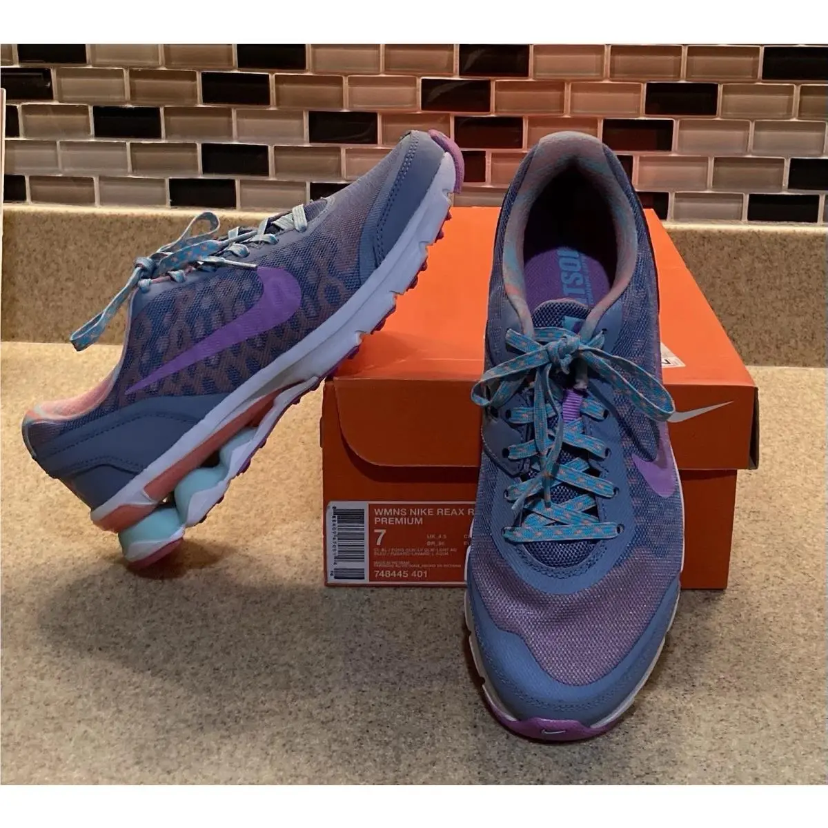 Nike Reax Run 10 Women`s Running Shoes Size 7 Htf