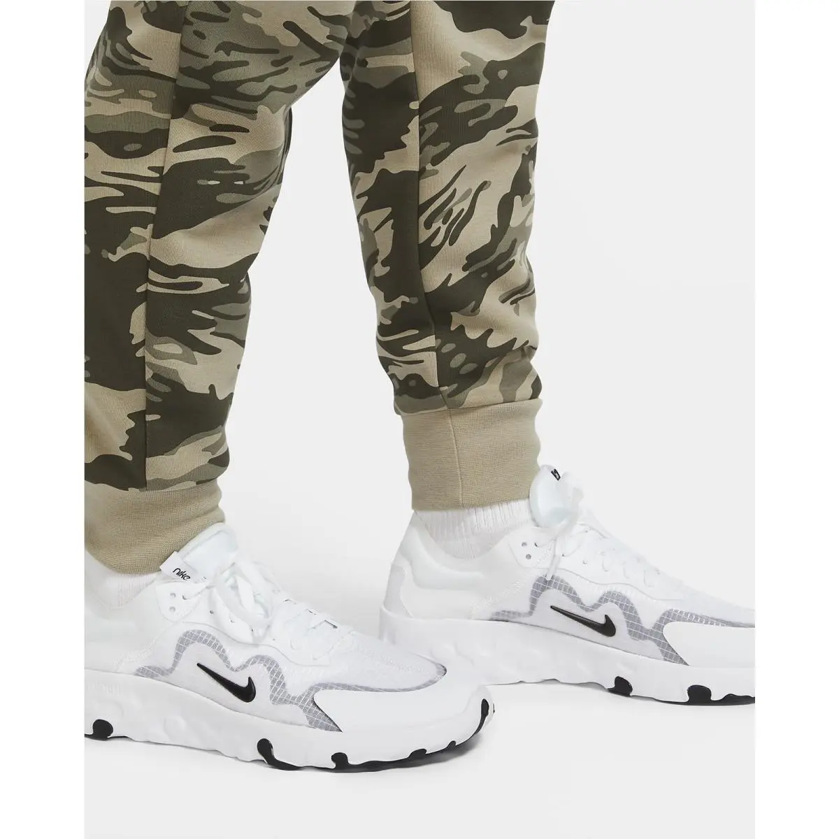 Nike clothing - Green (UPC: 194494694071) 3