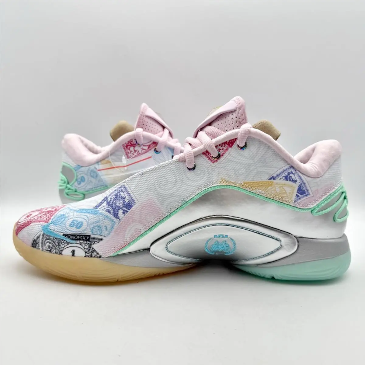 Nike shoes - Nike LeBron - LeBron - White 5
