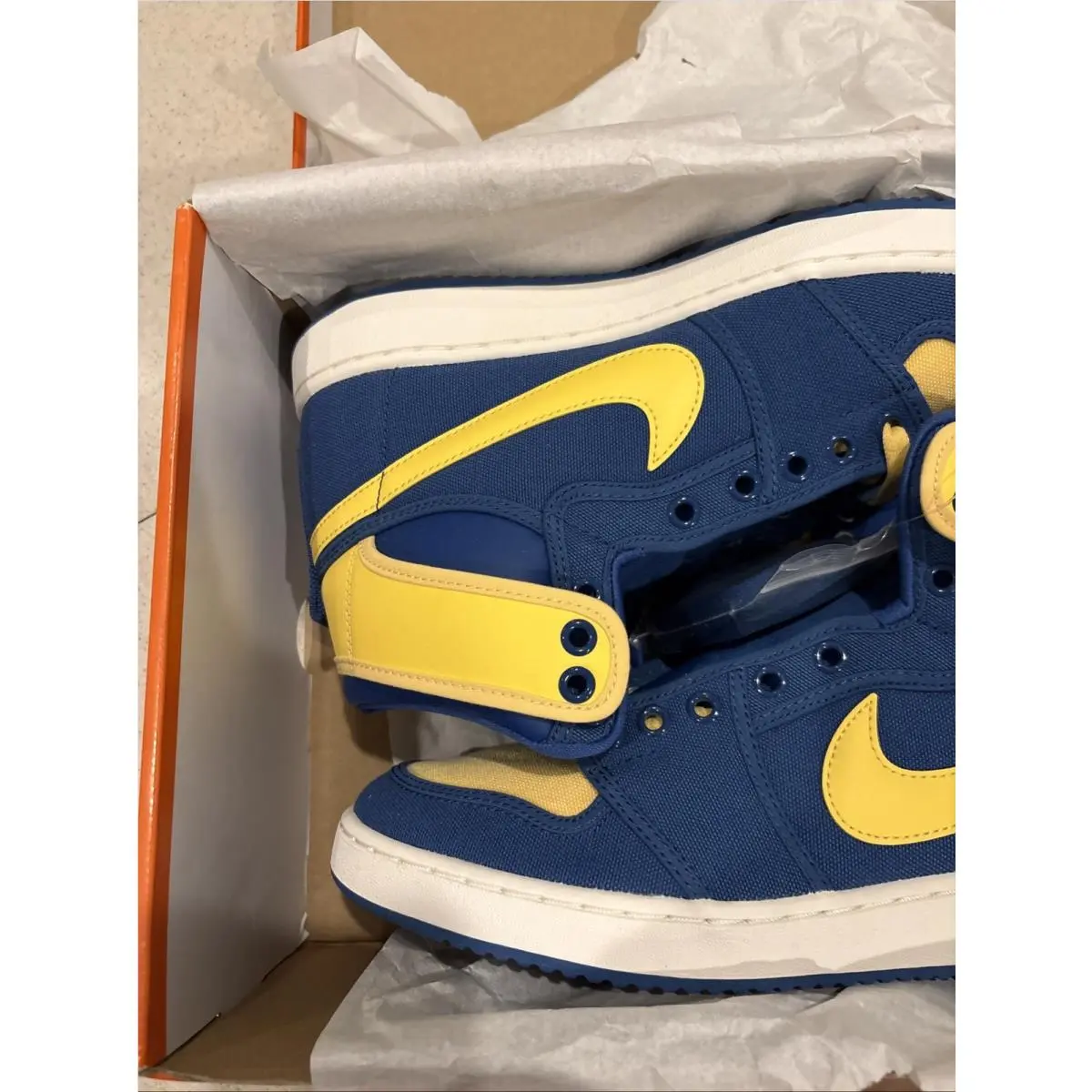 Nike shoes - Nike Air Jordan 1 - Air - Blue 0
