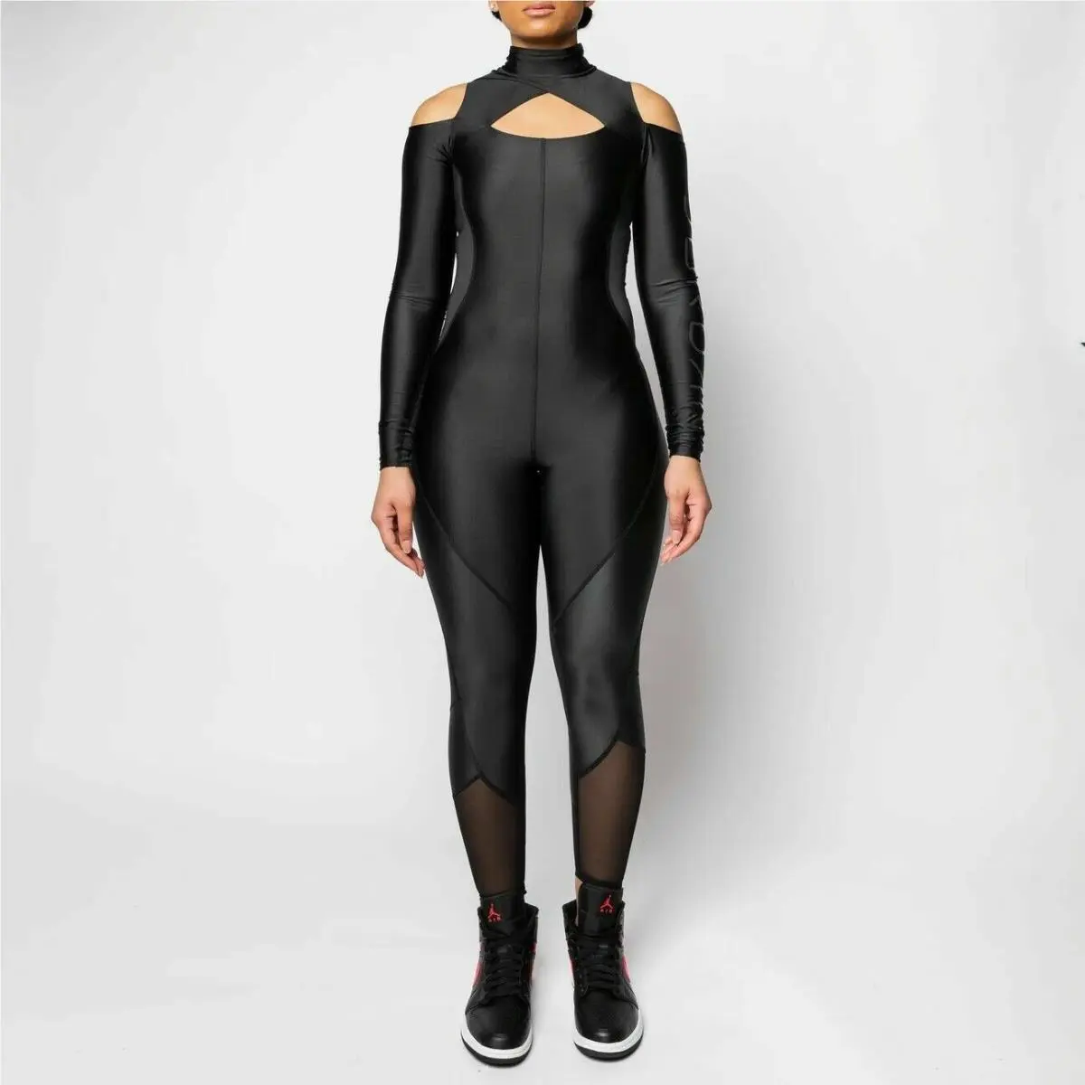 Nike clothing - BLACK (UPC: 194954087825) 1