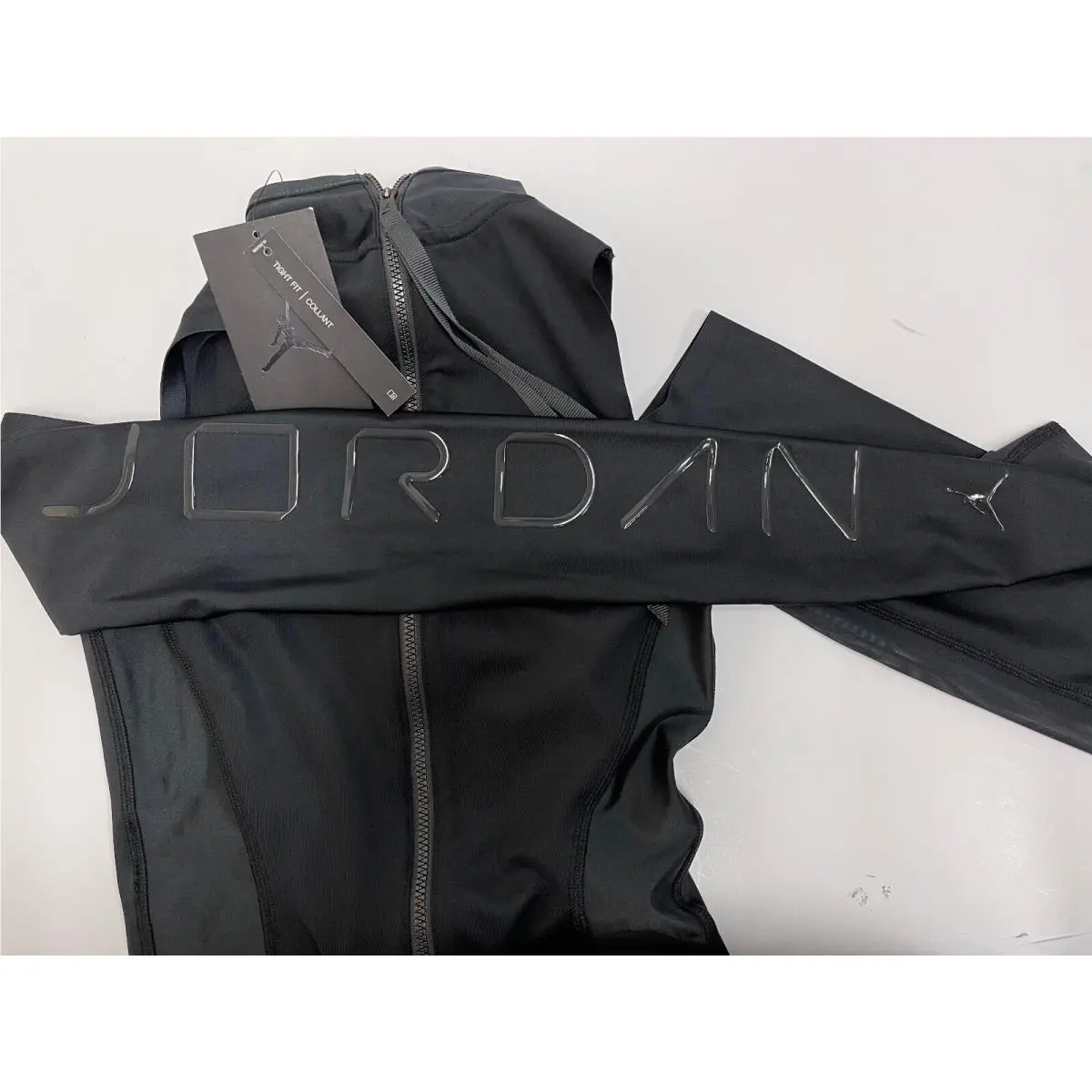 Nike clothing - BLACK (UPC: 194954087825) 4